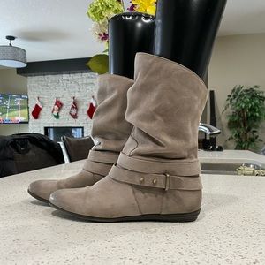 ALDO ankle boots Size 10
